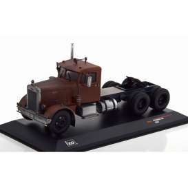MAZ-200V Tractor-Trailer Soviet Truck 1952 Year 1/43 Scale Collectible Model Car 