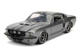 Shelby  - GT500 1967 grey/black - 1:24 - Jada Toys - 31452 - jada31452gy | The Diecast Company