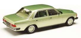 Mercedes Benz  - 230E 1977 light green - 1:18 - KK - Scale - 180353 - kkdc180353 | The Diecast Company