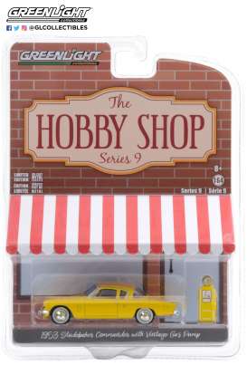 Studebaker  - Commander 1953 yellow - 1:64 - GreenLight - 97090A - gl97090A | The Diecast Company