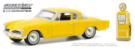 Studebaker  - Commander 1953 yellow - 1:64 - GreenLight - 97090A - gl97090A | The Diecast Company