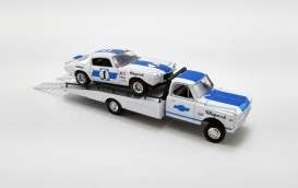 Chevrolet  - C30 Ramp Truck & Camaro 1967 white/blue - 1:64 - Acme Diecast - 51344 - acme51344 | The Diecast Company