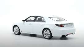Saab  - 9-5 2010 white - 1:18 - DNA - DNA000063 - DNA000063 | The Diecast Company
