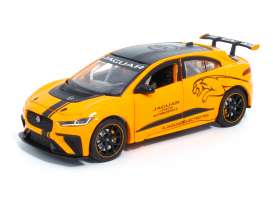 Jaguar  - I-Pace eTROPHY orange - 1:32 - Tayumo - 3211012 - tay32110012 | The Diecast Company