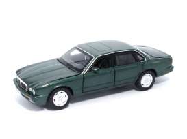 Jaguar  - XJ6 green - 1:32 - Tayumo - 32110015 - tay32110015 | The Diecast Company