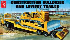 Lowboy Trailer  - 1:25 - AMT - s1218 - amts1218 | The Diecast Company
