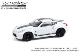 Nissan  - 370Z Heritage Edition 2019 pearl white/black - 1:64 - GreenLight - 47070F - gl47070F | The Diecast Company