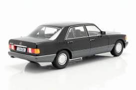 Mercedes Benz  - SEL 1985 black - 1:18 - iScale - 1180000058 - iscale1180058 | The Diecast Company
