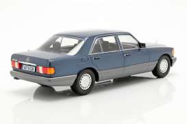 Mercedes Benz  - SEL 1985 blue - 1:18 - iScale - 1180000060 - iscale1180060 | The Diecast Company