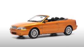 Volvo  - C70 saffran - 1:18 - DNA - DNA000091 - DNA000091 | The Diecast Company