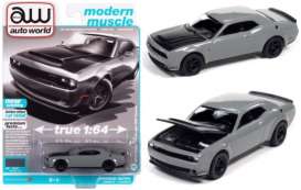 Dodge  - Challenger 2018 grey/black - 1:64 - Auto World - SP068A - AWSP068A | The Diecast Company