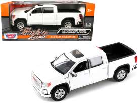 GMC  - Sierra white - 1:27 - Motor Max - 79362C - mmax79362w | The Diecast Company
