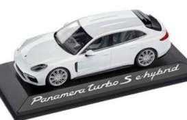 Porsche  - Panamera white - 1:43 - Porsche - WAP0207630J - WAP0207630J | The Diecast Company