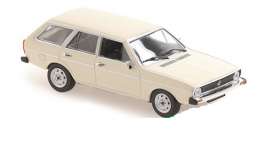 Volkswagen  - Passat Variant 1975 white - 1:43 - Maxichamps - 940054211 - mc940054211 | The Diecast Company