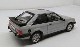 Ford  - Escort MkIII XR3i RHD 1983 strato silver - 1:43 - Triple9 Collection - T9-43092 - T9-43092 | The Diecast Company