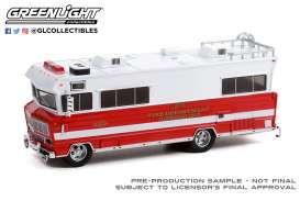 Winnebago  - Chieftain 1973  - 1:64 - GreenLight - 33220A - gl33220A | The Diecast Company