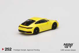 Porsche  - 911 (992) Carrera 4S 2020 racing yellow - 1:64 - Mini GT - 00252-L - MGT00252lhd | The Diecast Company