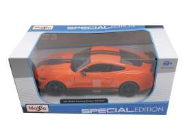 Ford  - Mustang orange/black - 1:24 - Maisto - 31532O - mai31532O | The Diecast Company
