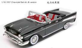 Chevrolet  - Bel Air *James Bond* 1957 black - 1:18 - Motor Max - 79831 - mmax79831 | The Diecast Company