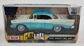Chevrolet  - Bel Air 1940 white/turquoise - 1:24 - Motor Max - 79029 - mmax79029 | The Diecast Company