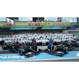 Mercedes Benz  - W12 E 2021 black/silver/turquoise - 1:43 - Spark - S7860 - spas7860 | The Diecast Company