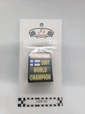 Figures diorama - K.Raikkonen W.Champion Sign 2007  - 1:43 - Cartrix - CTLE43002 - CTLE43002 | The Diecast Company
