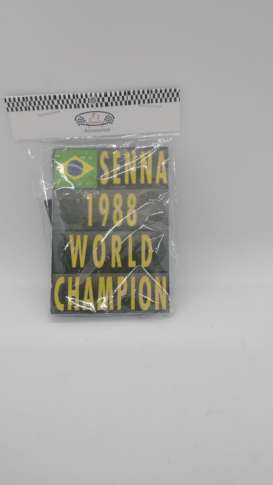 Figures diorama - A. Senna World Champion Sign 1988  - 1:18 - Cartrix - CTLE18005 - CTLE18005 | The Diecast Company