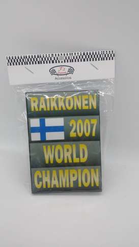 Figures diorama - K.Raikkonen W.Champion Sign 2007  - 1:18 - Cartrix - CTLE18002 - CTLE18002 | The Diecast Company