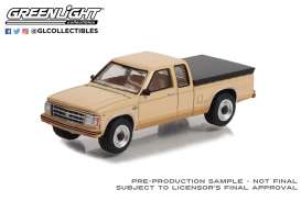 Chevrolet  - S-10 1983 beige - 1:64 - GreenLight - 35240C - gl35240C | The Diecast Company