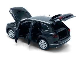 Volkswagen  - Touareg black - 1:32 - Tayumo - 32135013 - tay32135013 | The Diecast Company