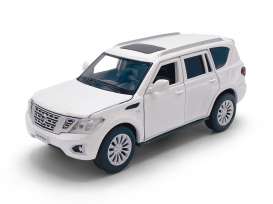 Nissan  - Y62 white - 1:32 - Tayumo - 32115013 - tay32115013 | The Diecast Company