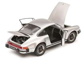 Porsche  - 911 Carrera Coupe silver - 1:12 - Schuco - 06699 - schuco06699 | The Diecast Company