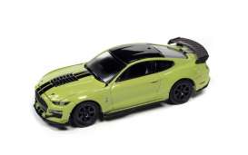 Shelby  - GT500 2020 lime/black - 1:64 - Auto World - SP100A - AWSP100A | The Diecast Company