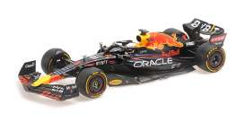 Oracle Red Bull Racing  - RB18 2022  - 1:18 - Minichamps - 110220001 - mc110220001 | The Diecast Company