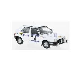 Skoda  - Favorit 136 L  - 1:43 - IXO Models - RAC407A - ixRAC407A | The Diecast Company