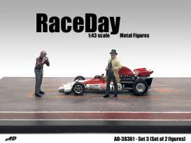 Figures  - Race Day set #3 2022  - 1:43 - American Diorama - 38361 - AD38361 | The Diecast Company