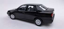 Alfa Romeo  - 155 1996 black - 1:18 - Triple9 Collection - 1800381 - T9-1800381 | The Diecast Company