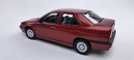 Alfa Romeo  - 155 1996 red metallic - 1:18 - Triple9 Collection - 1800384 - T9-1800384 | The Diecast Company