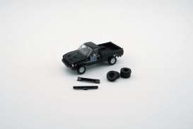 Toyota  - Hilux black - 1:64 - BM Creations - 64B0228 - BM64B0228lhd | The Diecast Company