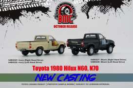 Toyota  - Hilux black - 1:64 - BM Creations - 64B0227 - BM64B0227rhd | The Diecast Company