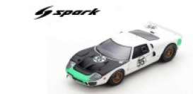 Ford  - GT40 MK2 1966 white/black - 1:43 - Spark - us256 - spaus256 | The Diecast Company