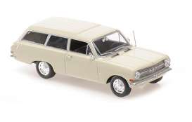 Opel  - Rekord A caravan 1962 beige - 1:43 - Maxichamps - 940041011 - mc940041011 | The Diecast Company