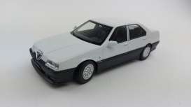 Alfa Romeo  - 164 Q4 1994 white - 1:18 - Triple9 Collection - 1800320 - T9-1800320 | The Diecast Company