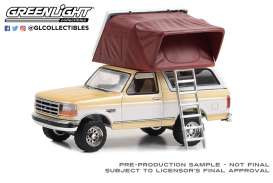 Ford  - Bronco 1996 beige white - 1:64 - GreenLight - 38050F - gl38050F | The Diecast Company