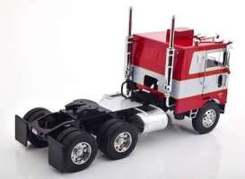 Peterbilt  - 352 Pacemaker 1977 red/silver - 1:18 - Road Kings - 180151 - rk180151 | The Diecast Company