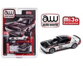 Dodge  - Challenger Hellcat #23 2019 white/black - 1:64 - Auto World - CP7942 - AWCP7942 | The Diecast Company