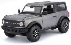 Ford  - Bronco 2021 grey/black - 1:24 - Maisto - 31530G - mai31530gy | The Diecast Company