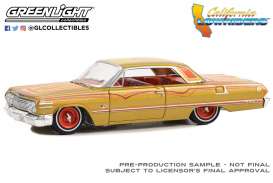 Chevrolet  - Impala SS 1963 gold/red - 1:64 - GreenLight - 63050C - gl63050C | The Diecast Company