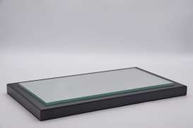 Figures diorama - black/metal/mirror - 1:18 - Atlantic - 10322 - atl10322 | The Diecast Company