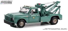 Chevrolet  - C-30 1967 green - 1:18 - GreenLight - 13682 - gl13682 | The Diecast Company